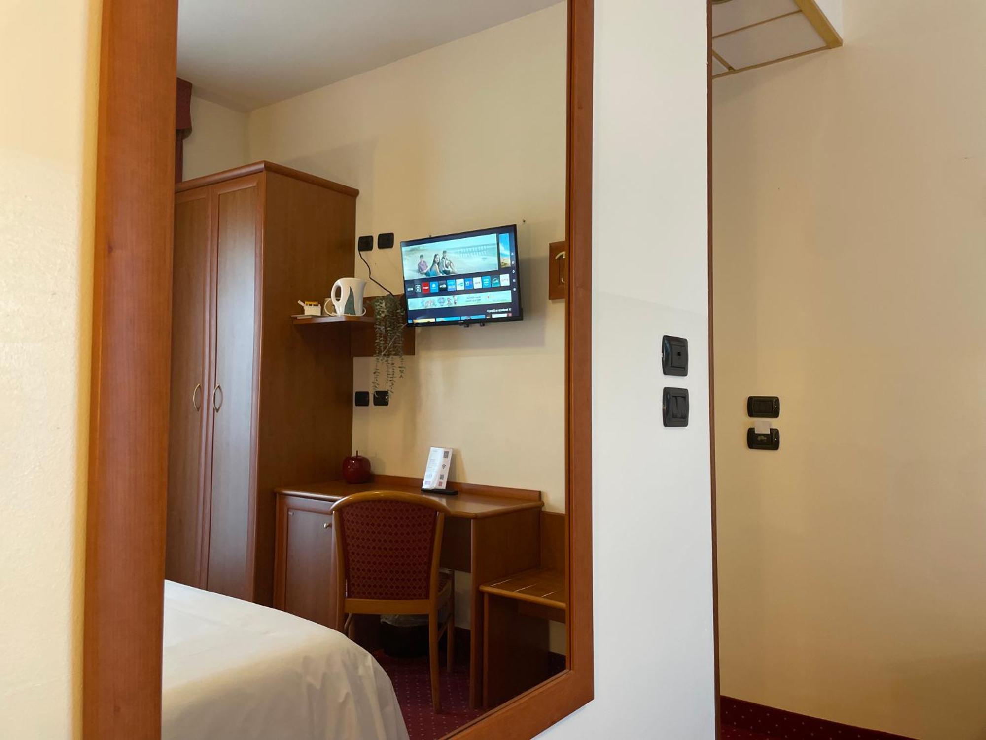Val della Torre Vald Hotel מראה חיצוני תמונה
